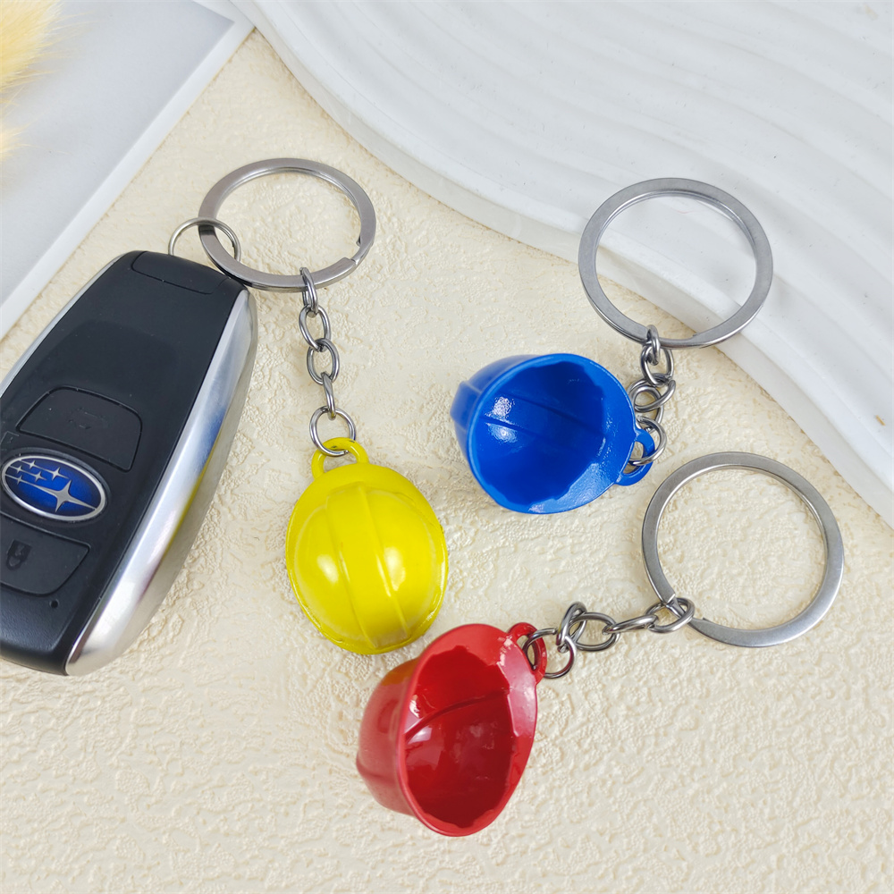 Colorful 3D Safety Hat Keychai - مراجعة Heavy Equipment Key Ring وسعره