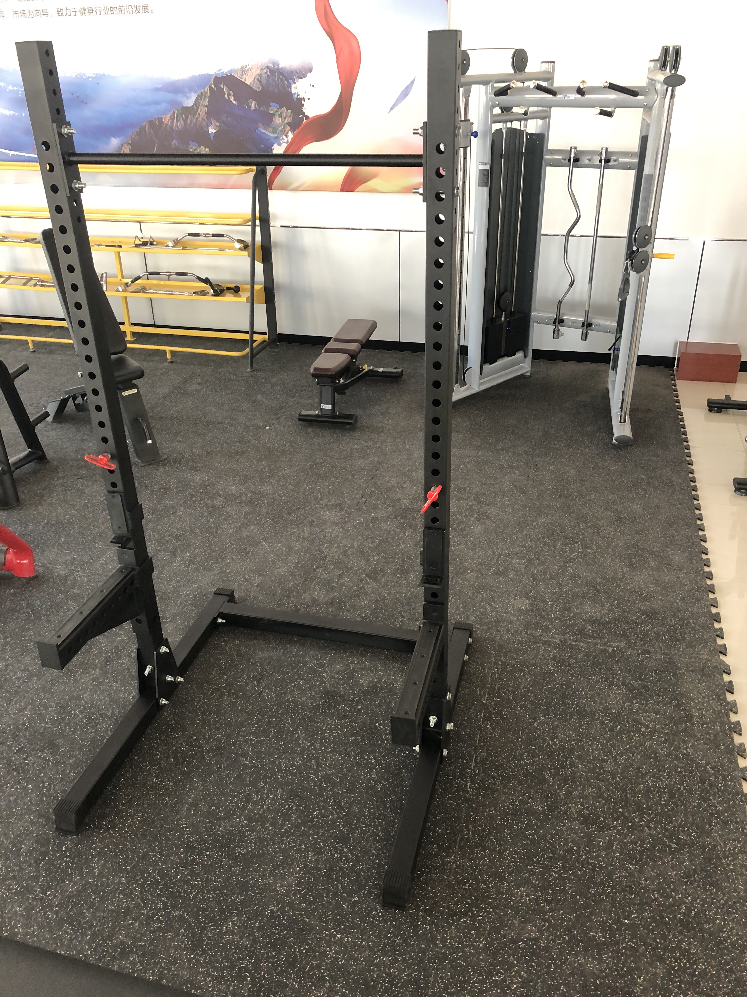 Half Rack Gym Equipment Heavy  - مراجعة Heavy Equipment Center وسعره
