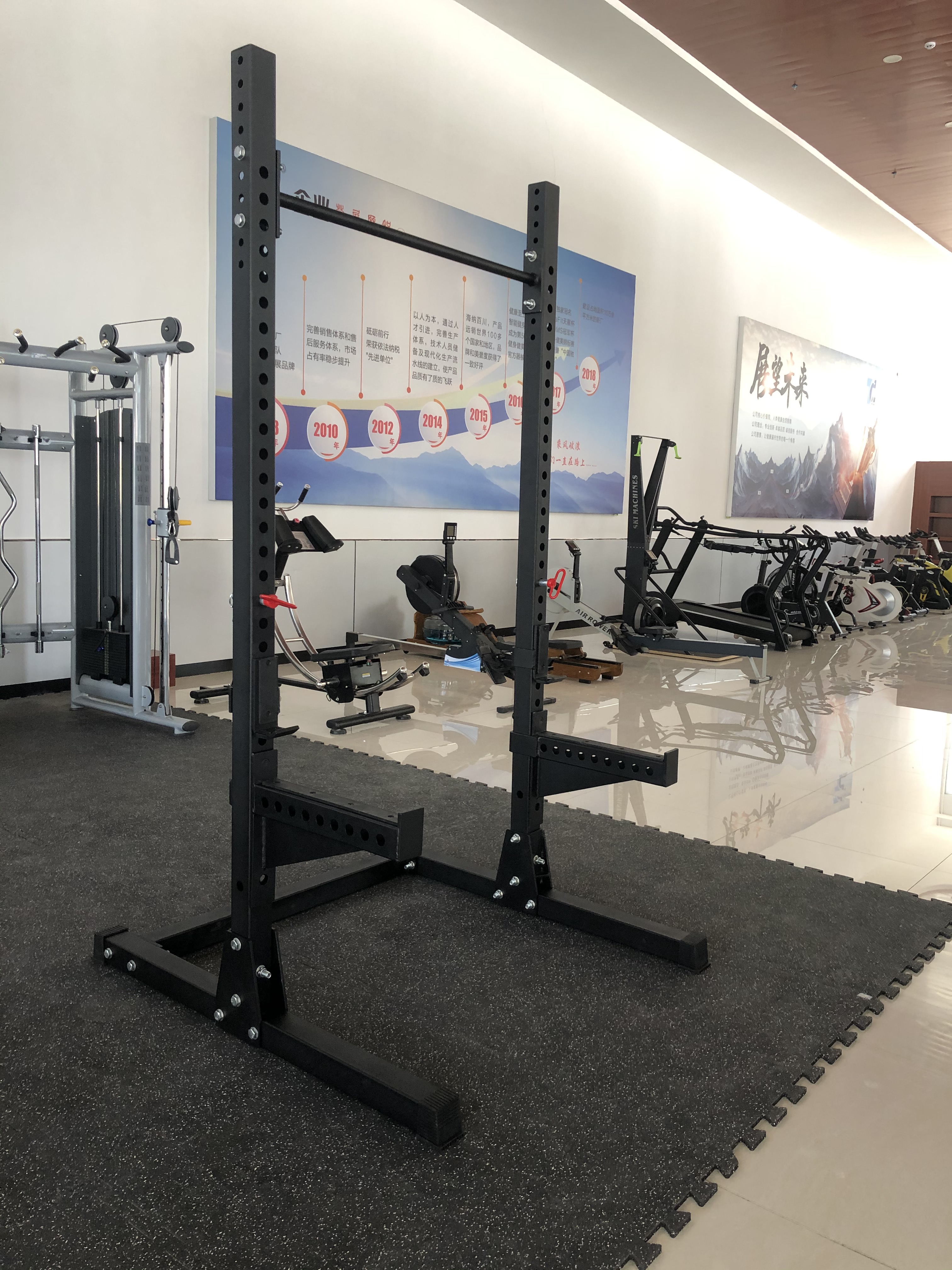 Half Rack Gym Equipment Heavy  - مراجعة Heavy Equipment Center وسعره